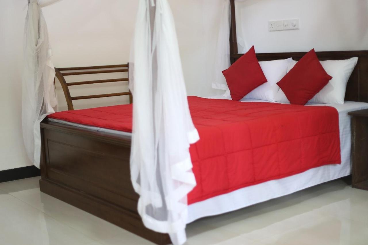 Bakery Family Guest House Mirissa Rum bild